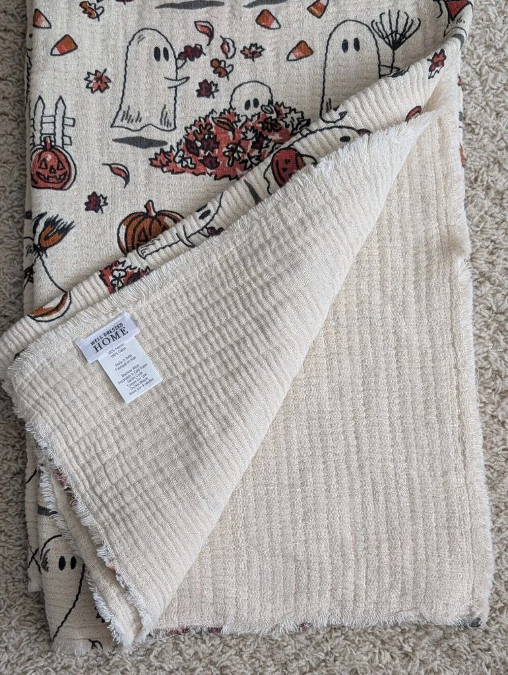Vampy Ghost Oversized Waffle Knit Style Decorative Halloween Throw Blanket 🧛👻 - Picture 5 of 9